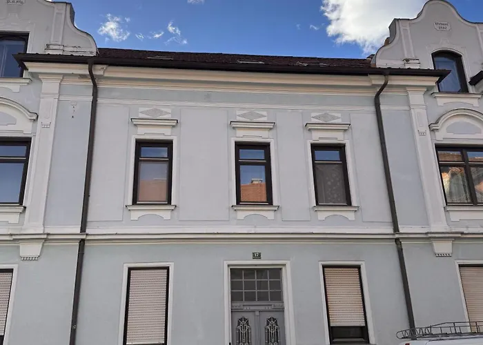 Pauline Neu Renoviert Spielberg * Knittelfeld